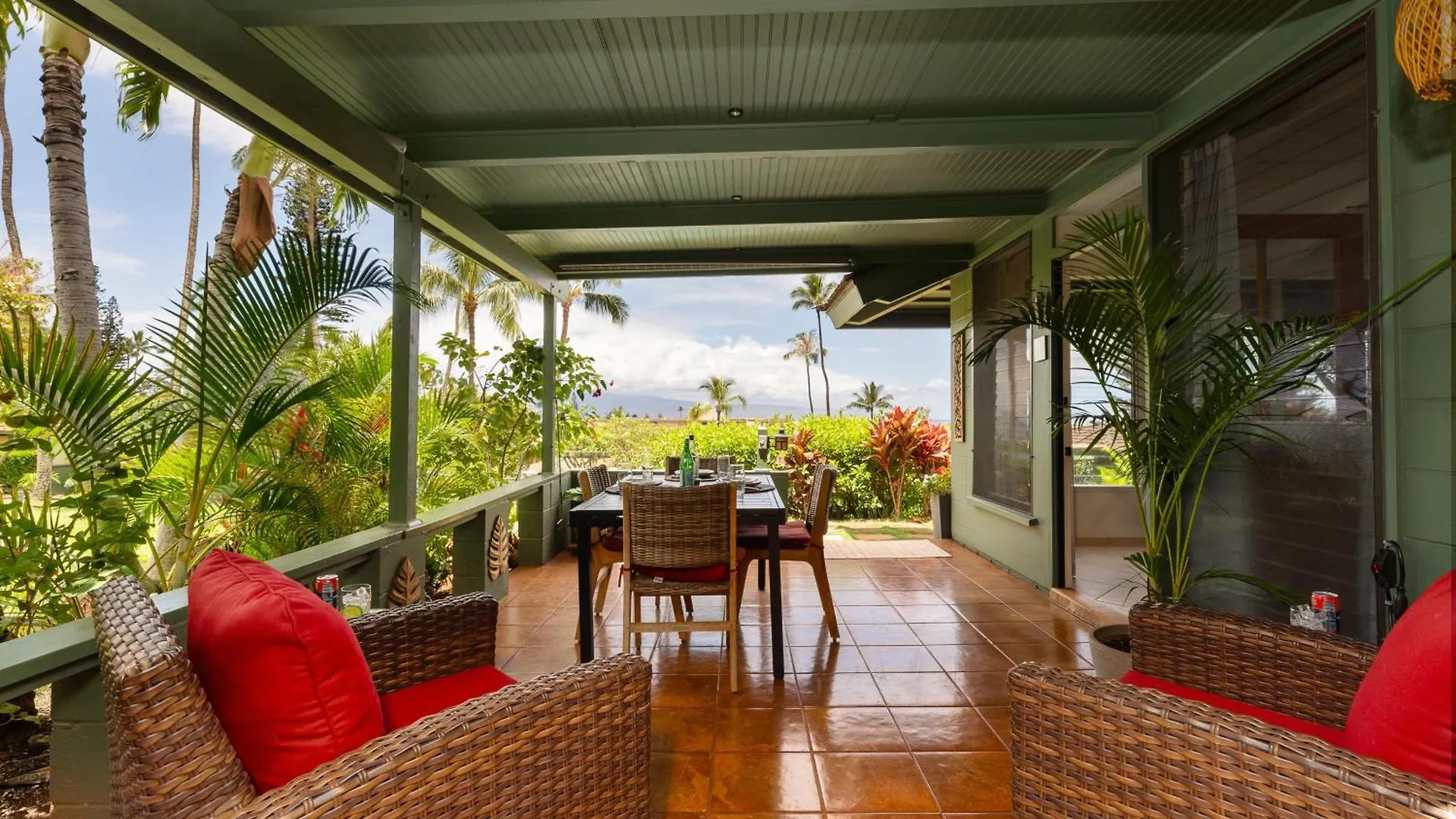 International Colony Club 18 Villa Lahaina